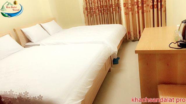 Khách sạn Ý Nhi Đà Lạt