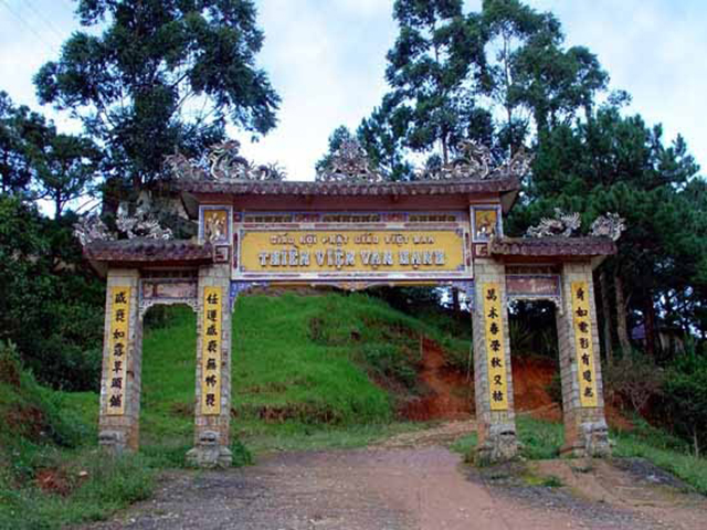 thiền viện vạn hạnh ở đà lạt