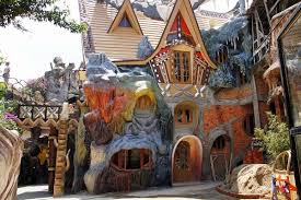 Biệt Thự Hằng Nga Crazy House