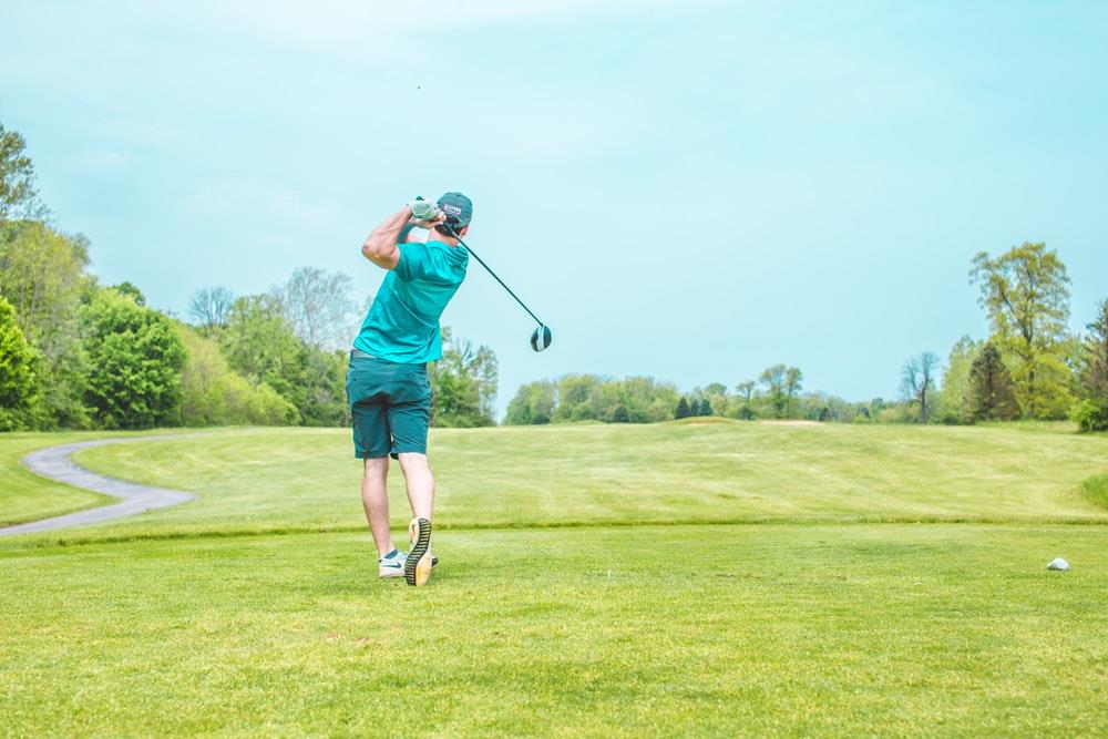 sân Golf Đồi Cù