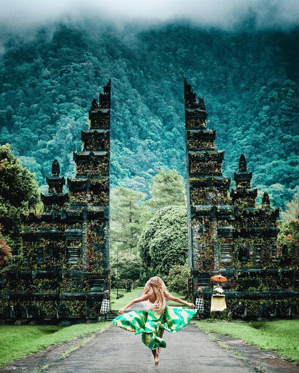 Ảnh gốc cổng trời Bali Indonesia