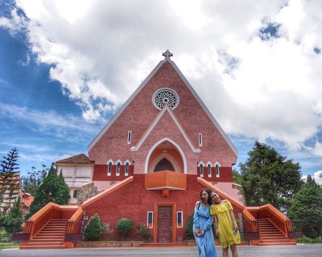 tham quan nhà thờ Domaine