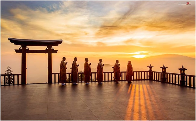 chùa Linh Quy Pháp Ấn ở Đà Lạt