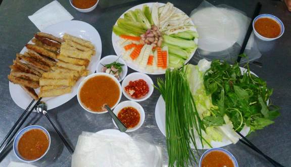 Nem nướng Bà Nghĩa Đà Lạt