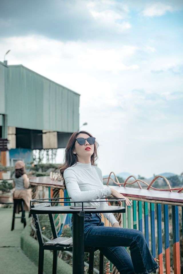 du khách check in khu du lịch Thúy Thuận