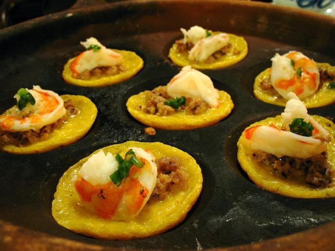 bánh căn hải sản Đà Lạt
