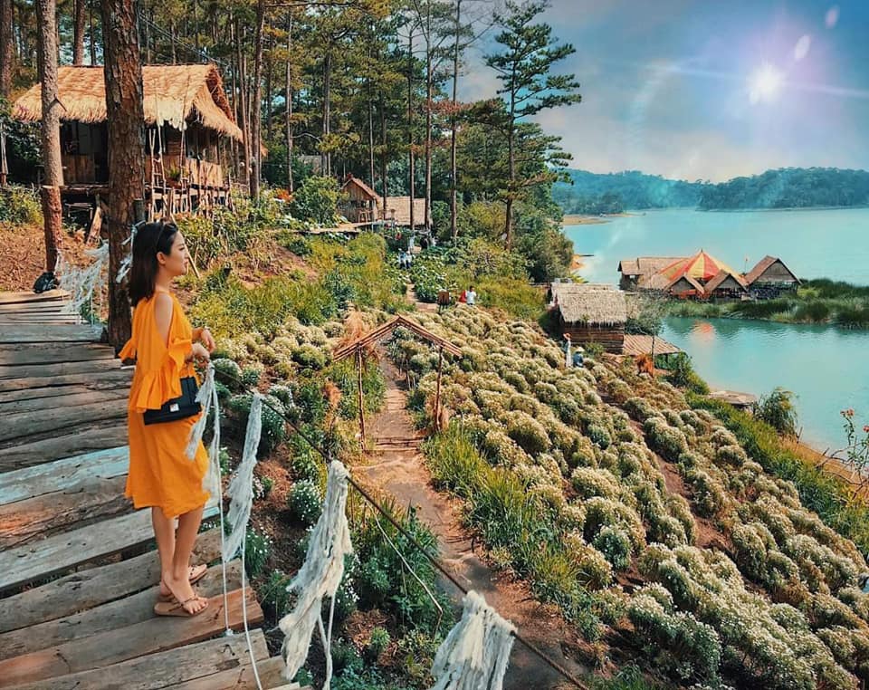 Hướng dẫn đi Happy Hill
