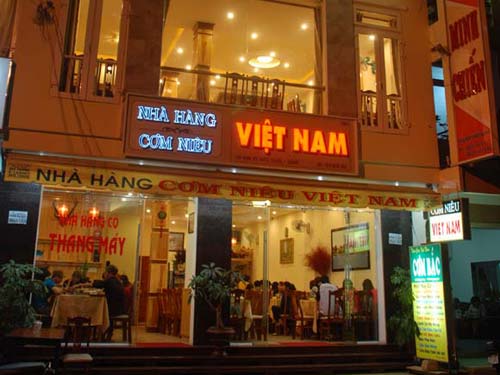 Nhà hàng cơm niêu Việt Nam Đà Lạt