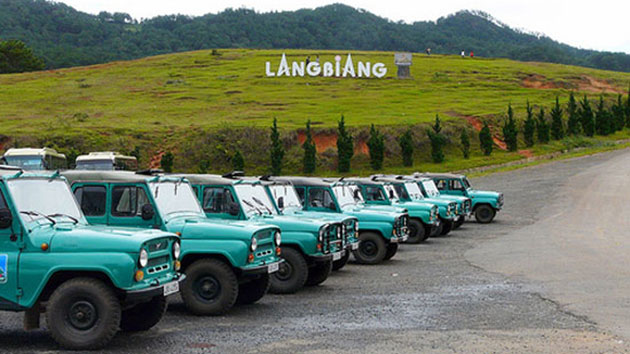 Xe Jeep ở Langbiang